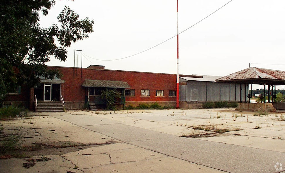 990 Naugatuck Ave, Milford, CT for sale - Building Photo - Image 3 of 3