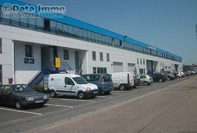 Industrial in Le Thillay for lease Building Photo- Image 1 of 26