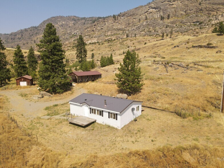 105 Swanson Mill rd, Oroville, WA à vendre - Photo du bâtiment - Image 3 de 9