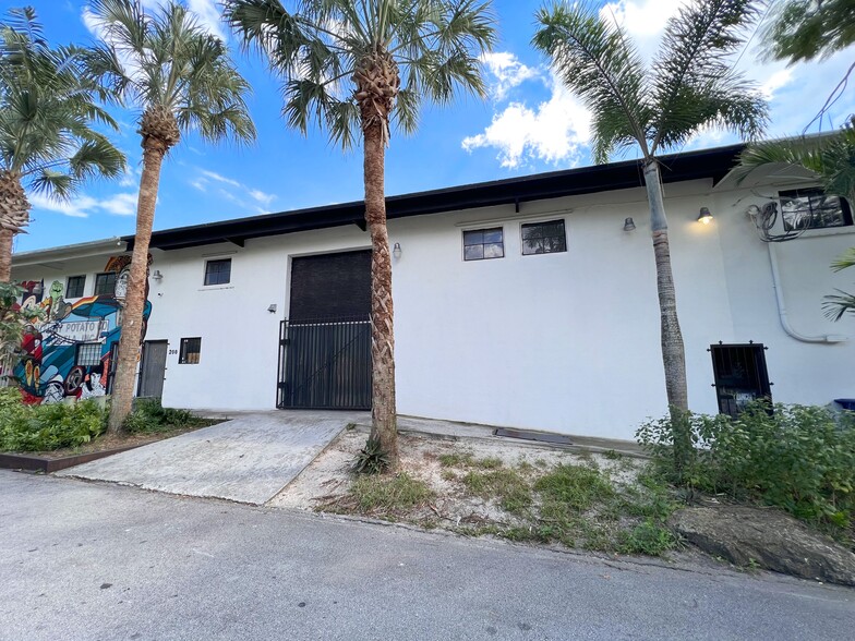 266 NE 60th St, Miami, FL for sale - Building Photo - Image 1 of 1