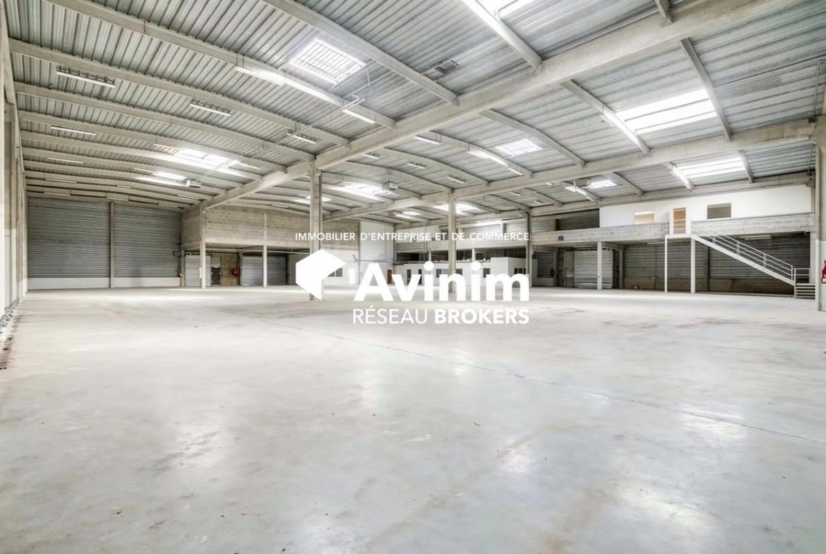Industrial in Evry Courcouronnes for lease Interior Photo- Image 1 of 3