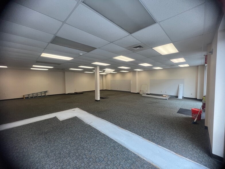 55-57 Hatchetts Hill Rd, Old Lyme, CT for lease - Building Photo - Image 2 of 12