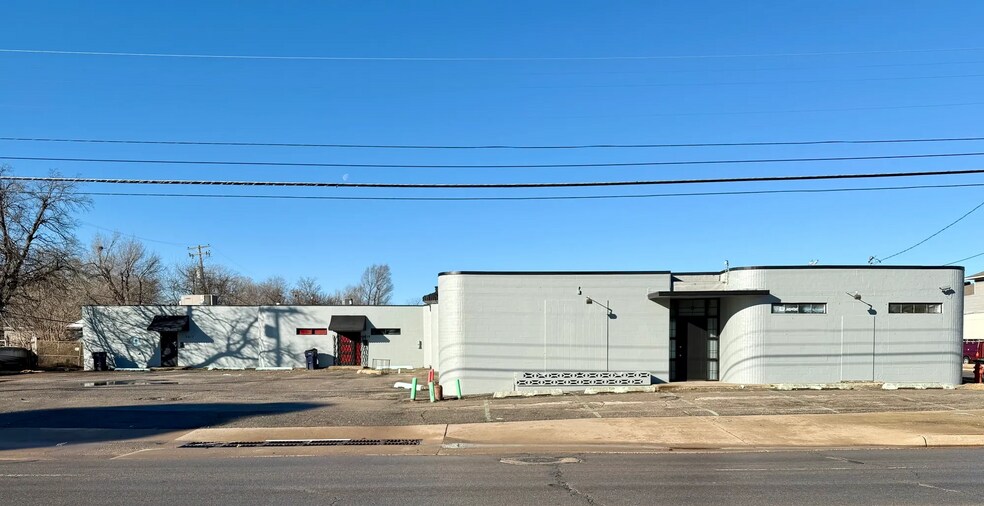 3017-3021 N Portland Ave, Oklahoma City, OK à louer - Photo du bâtiment - Image 3 de 9