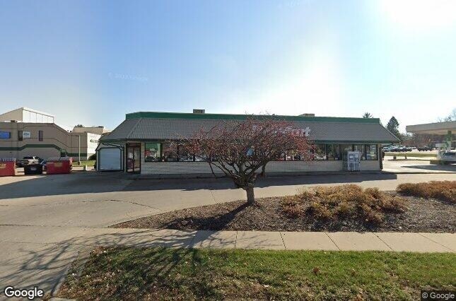 More details for 1920 Lower Muscatine Rd, Iowa City, IA - Retail for Sale