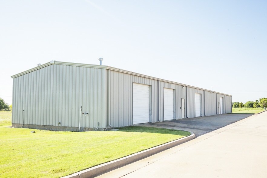 4101 SE 85th St, Oklahoma City, OK à louer - Photo du bâtiment - Image 3 de 12