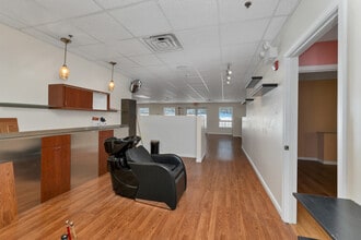 45 Londonderry Tpke, Hooksett, NH à louer Photo intérieure- Image 1 de 8