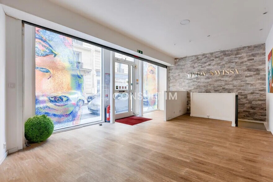 Retail in Paris for lease - Building Photo - Image 2 of 9