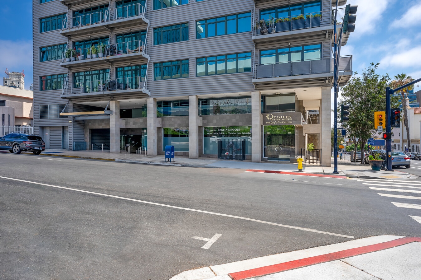 1551 4th Ave, San Diego, CA 92101 - Unit 101 - - Interior Photo - Image 2 of 12