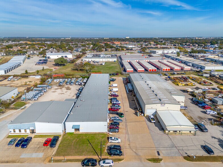 10709 Tube Dr, Fort Worth, TX à louer - Photo du bâtiment - Image 2 de 9