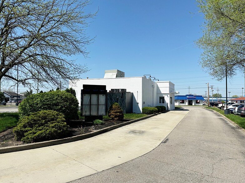 2100 S Erie Blvd, Hamilton, OH à louer - Photo du bâtiment - Image 2 de 5