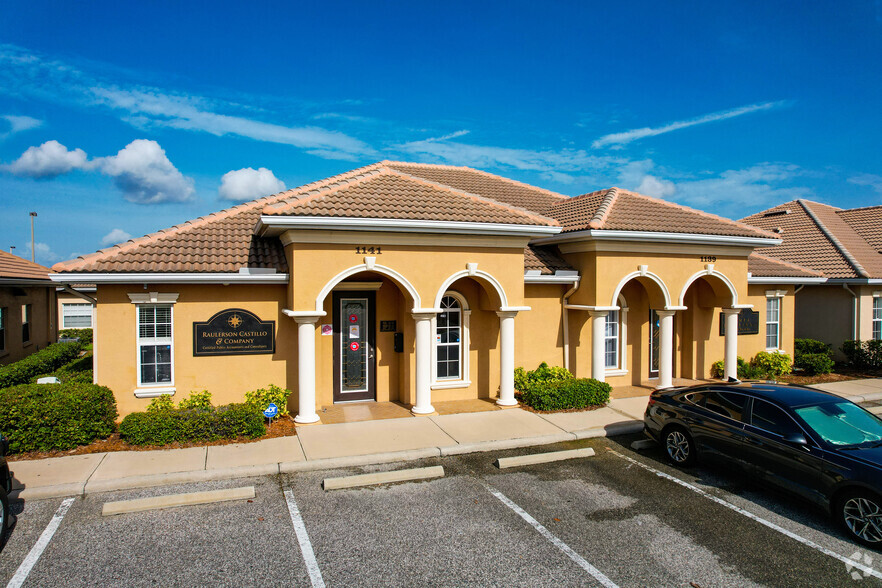 1141 Professional Park Dr, Brandon, FL for lease - Building Photo - Image 1 of 9