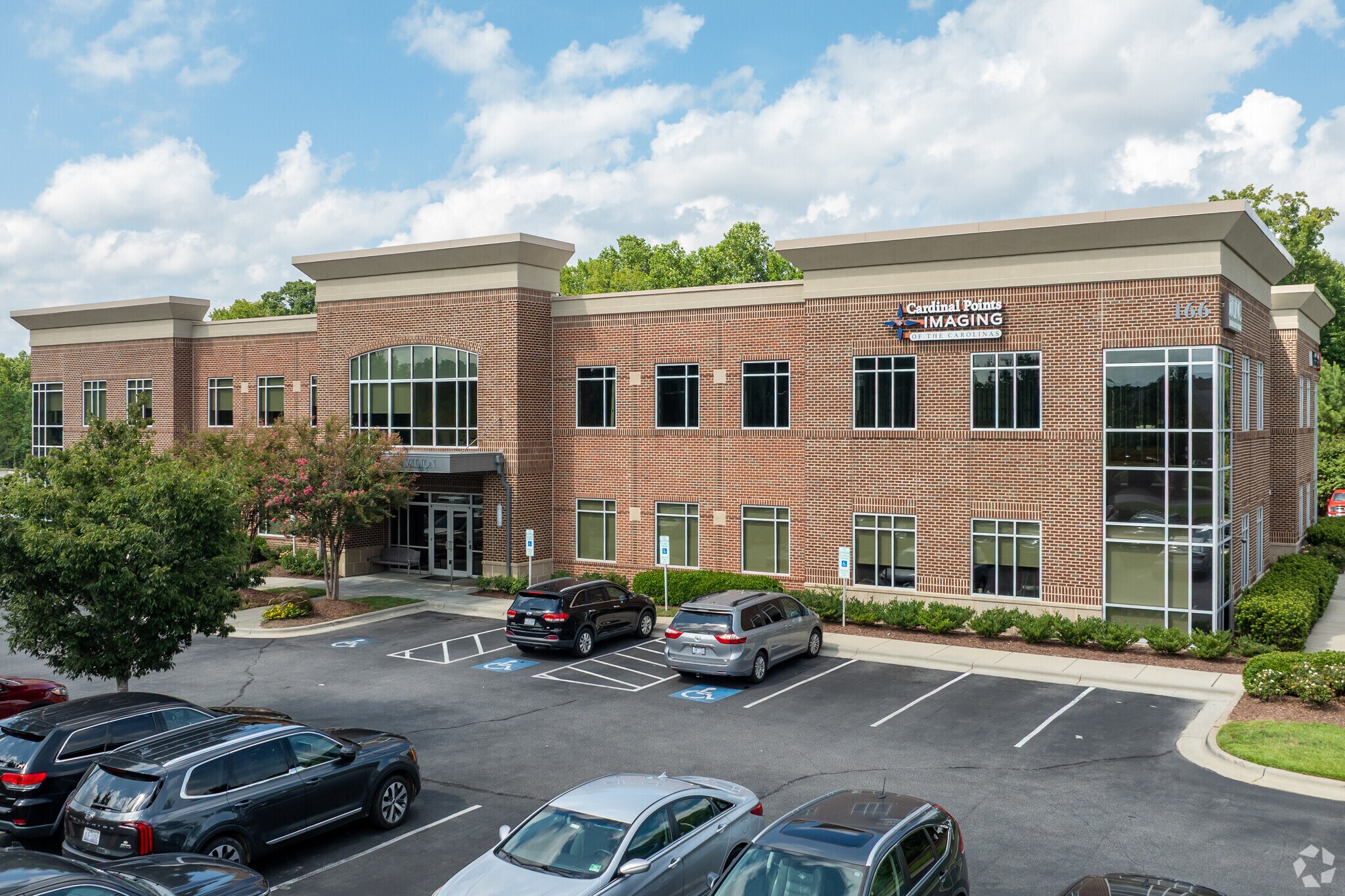 166 Springbrook Ave, Clayton, NC à louer Photo principale- Image 1 de 8