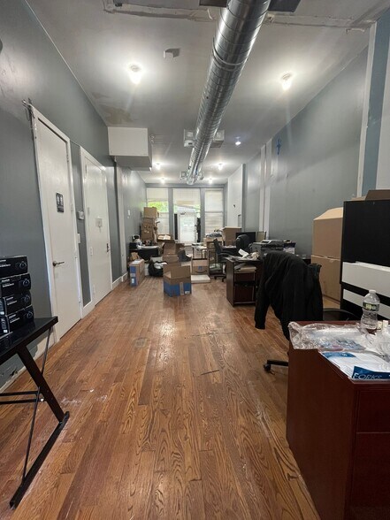 702 De Kalb Ave, Brooklyn, NY à louer - Photo du bâtiment - Image 2 de 8