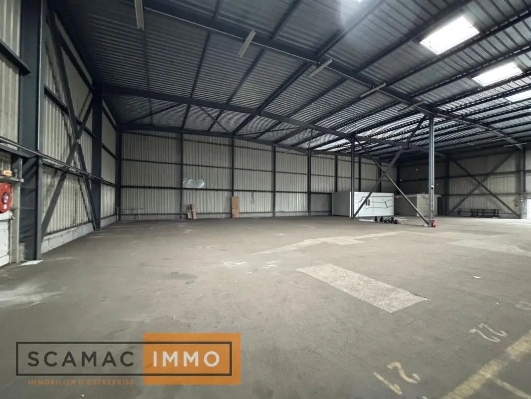 Industrial in Le Plessis-Pâté for lease Interior Photo- Image 1 of 7