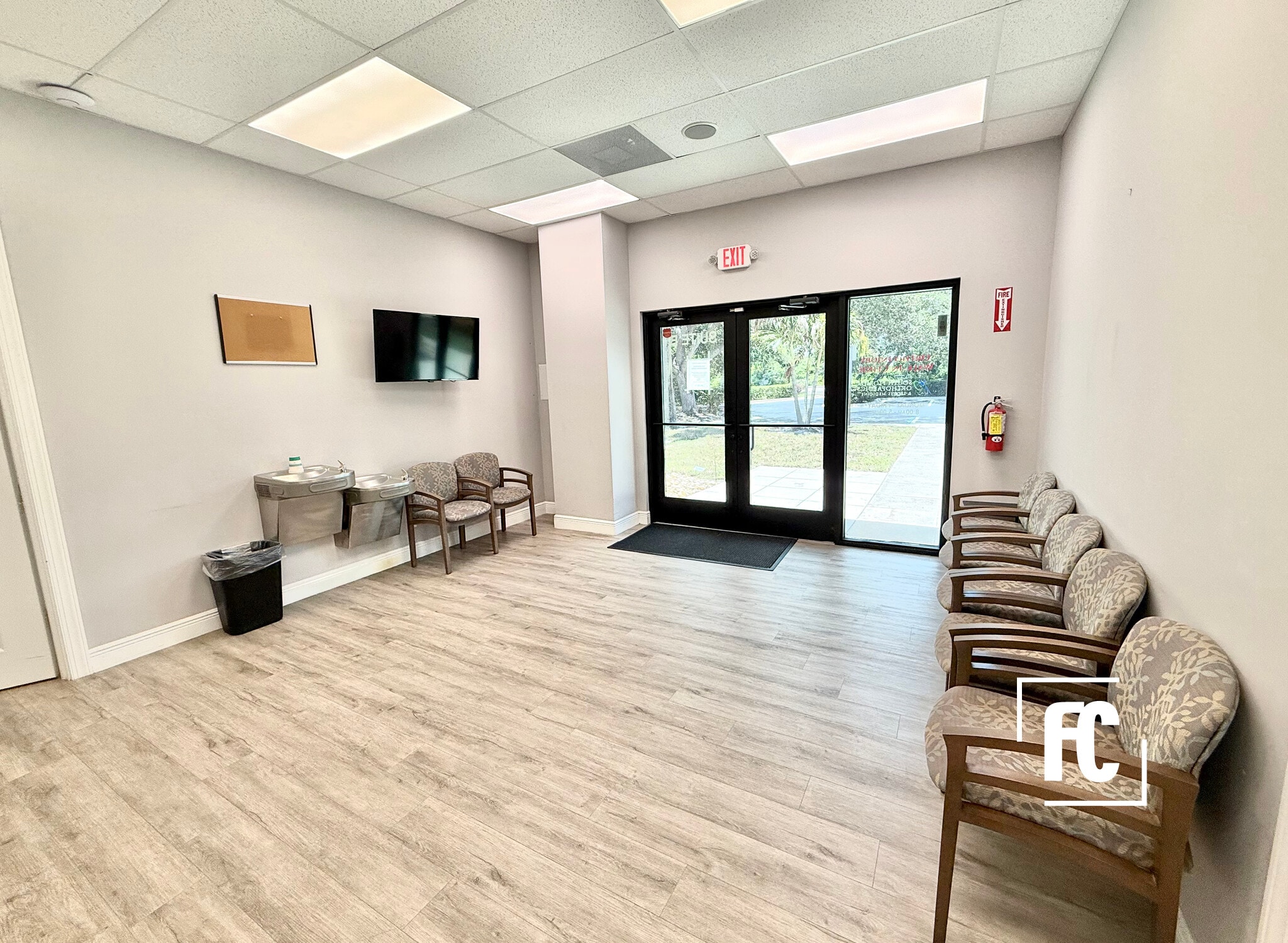 9955 SE Federal Hwy, Hobe Sound, FL à louer Photo intérieure- Image 1 de 15
