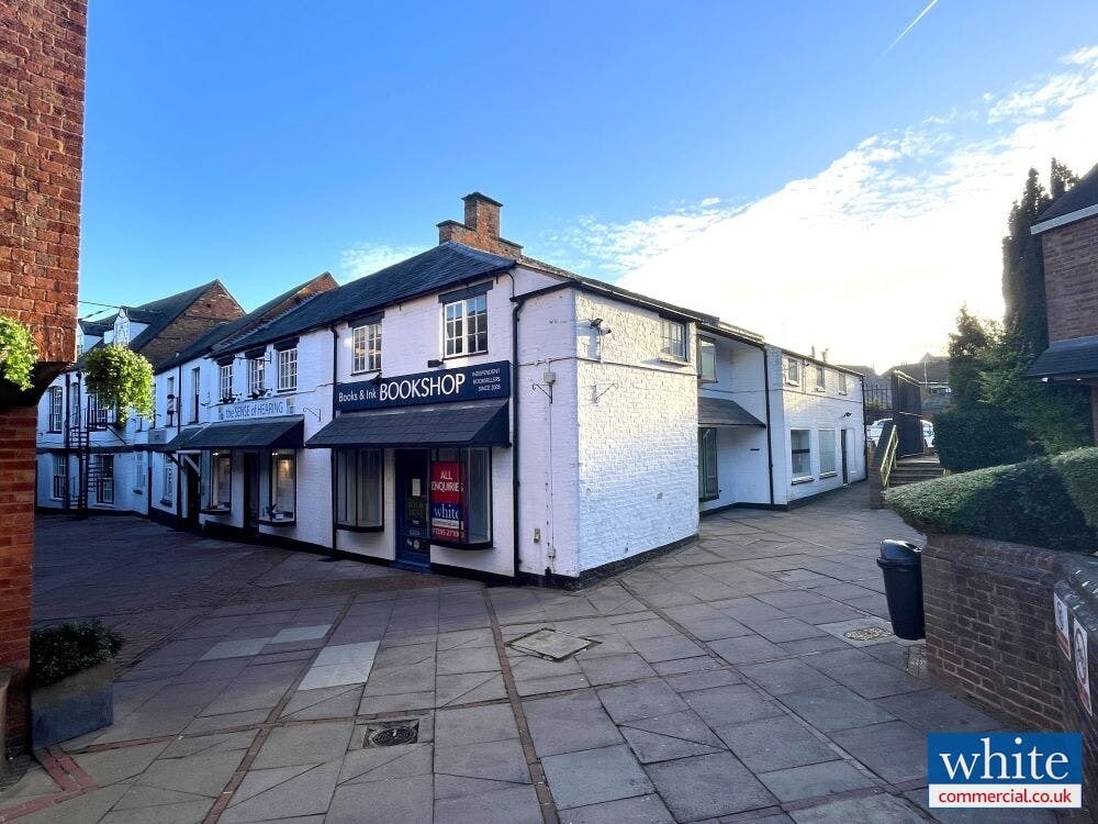 4 White Lion Walk, Banbury à vendre Photo principale- Image 1 de 41