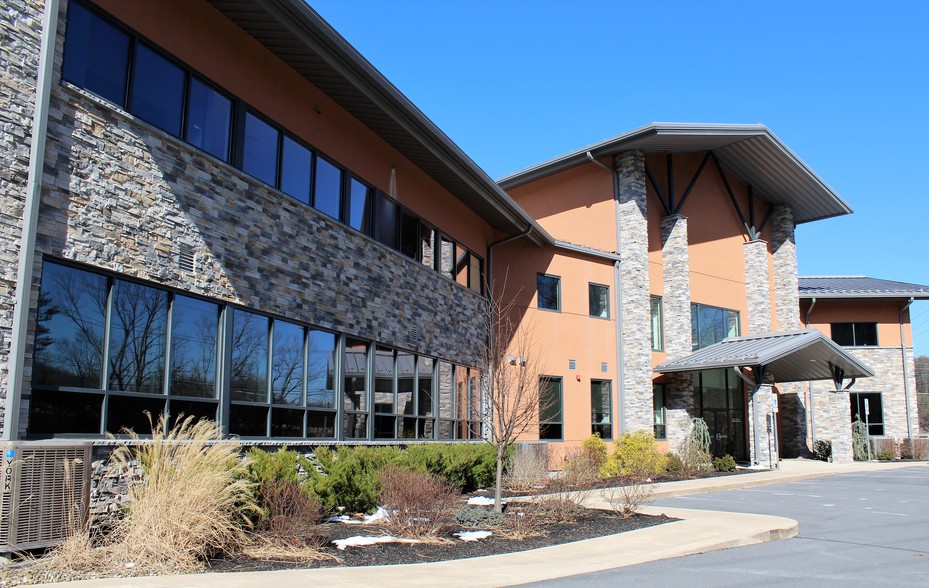 1019 Ghaner Rd, State College, PA for lease - Building Photo - Image 3 of 62