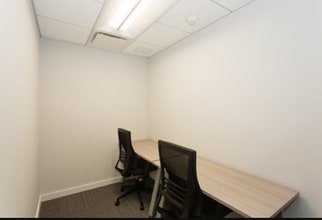 185 Great Neck Rd, Great Neck, NY for lease Interior Photo- Image 1 of 8