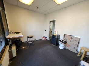 1987 Friendship Dr, El Cajon, CA for lease Interior Photo- Image 2 of 7