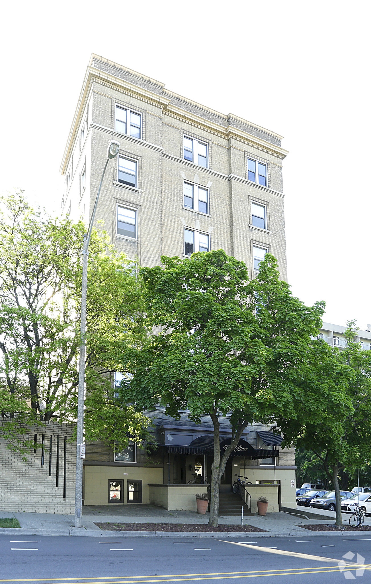 68 Ransom Ave NE, Grand Rapids, MI for sale Primary Photo- Image 1 of 5