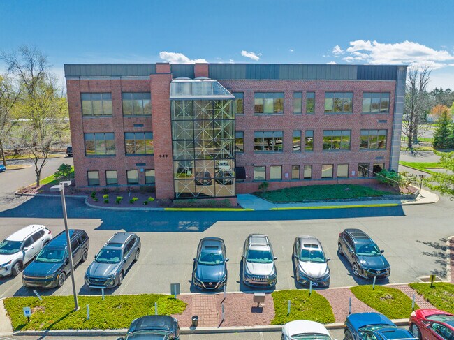 Plus de détails pour 340 E Maple Ave, Langhorne, PA - Bureau à louer
