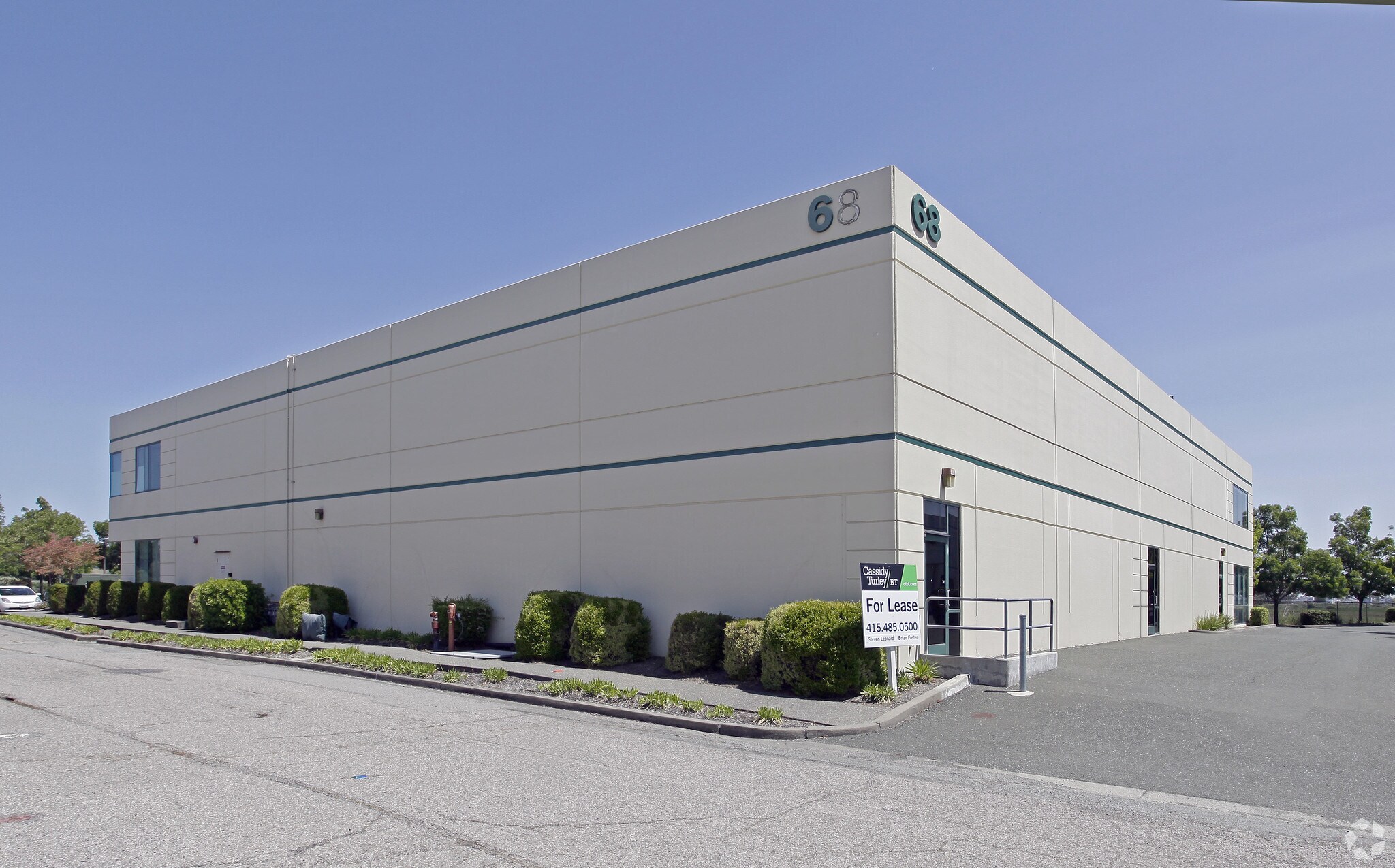 68 Leveroni Ct, Novato, CA for lease Building Photo- Image 1 of 4