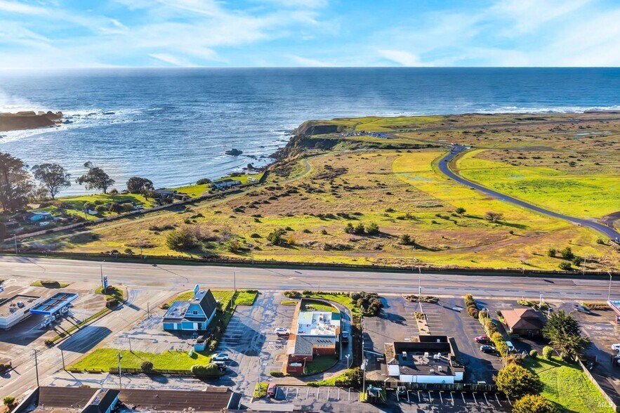 760 S Main St, Fort Bragg, CA à vendre - Aérien - Image 2 de 42