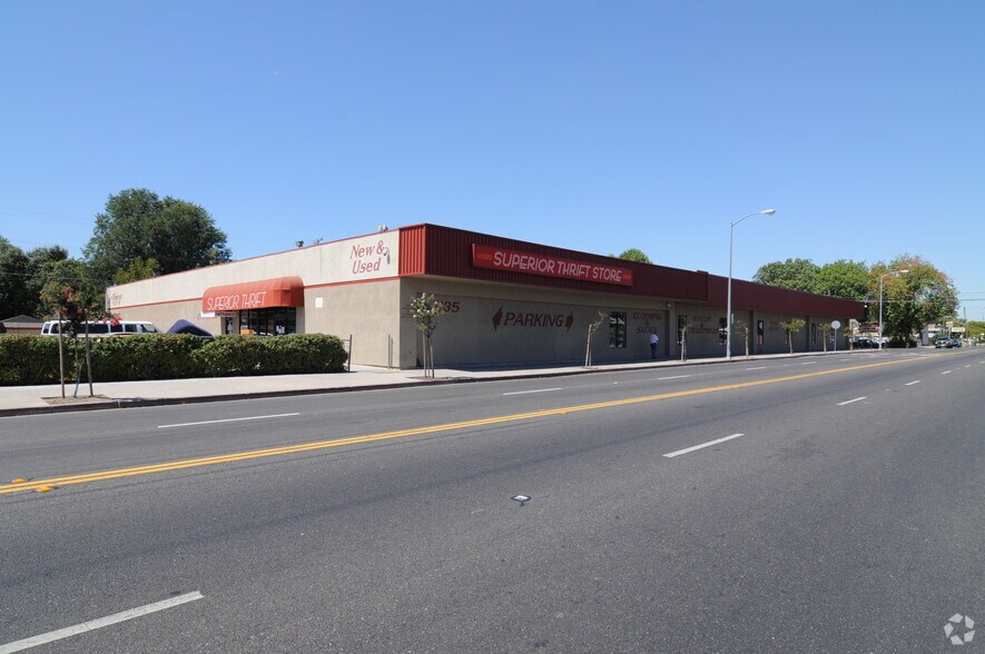 1135 N Wilson Way, Stockton, CA for sale - Primary Photo - Image 1 of 3