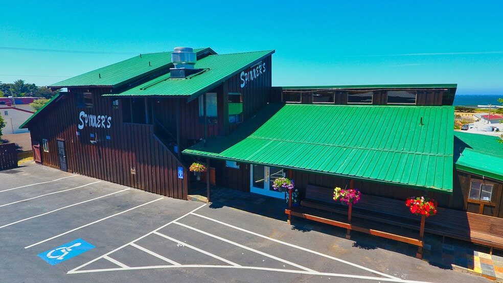 29430 Ellensburg Ave, Gold Beach, OR for sale - Building Photo - Image 3 of 17