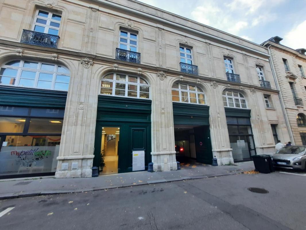 Office in Rouen for lease Building Photo- Image 1 of 16