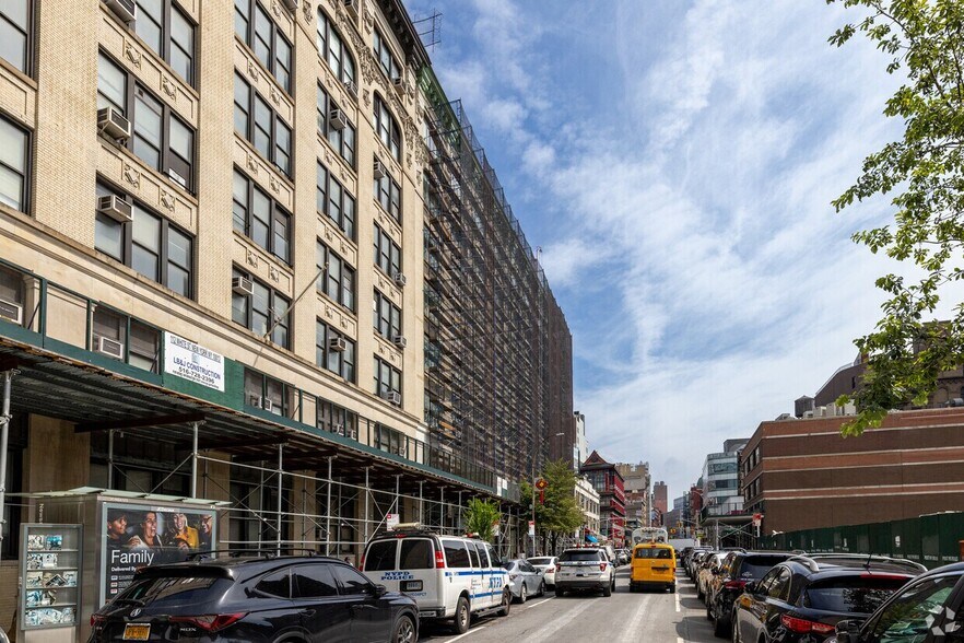 139-149 Centre St, New York, NY à louer - Photo du bâtiment - Image 2 de 2