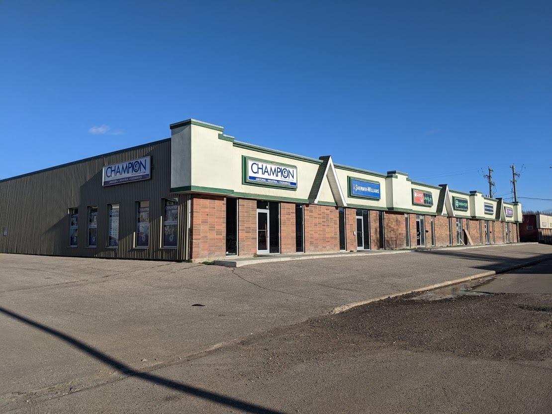 8308 Fraser Ave, Fort McMurray, AB à vendre Photo principale- Image 1 de 33