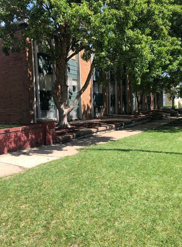 Plus de détails pour The Tyler District Multifamily Portfolio – Multi-résidentiel à vendre, Topeka, KS