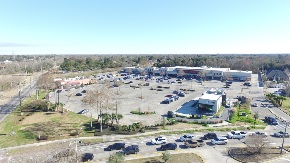 4001 General De Gaulle Dr, Algiers, LA for lease - Building Photo - Image 1 of 8