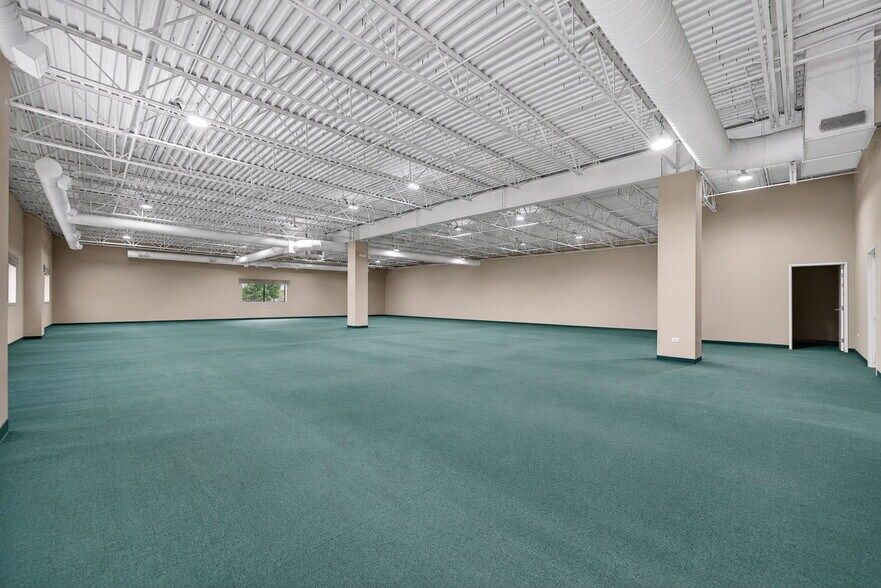 625 N Bridgeport Ter, Lindenhurst, IL à vendre - Photo intérieure - Image 3 de 63