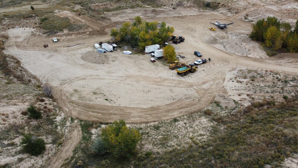 6606 S County Road 213, Deer Trail, CO à vendre - Photo du bâtiment - Image 2 de 5