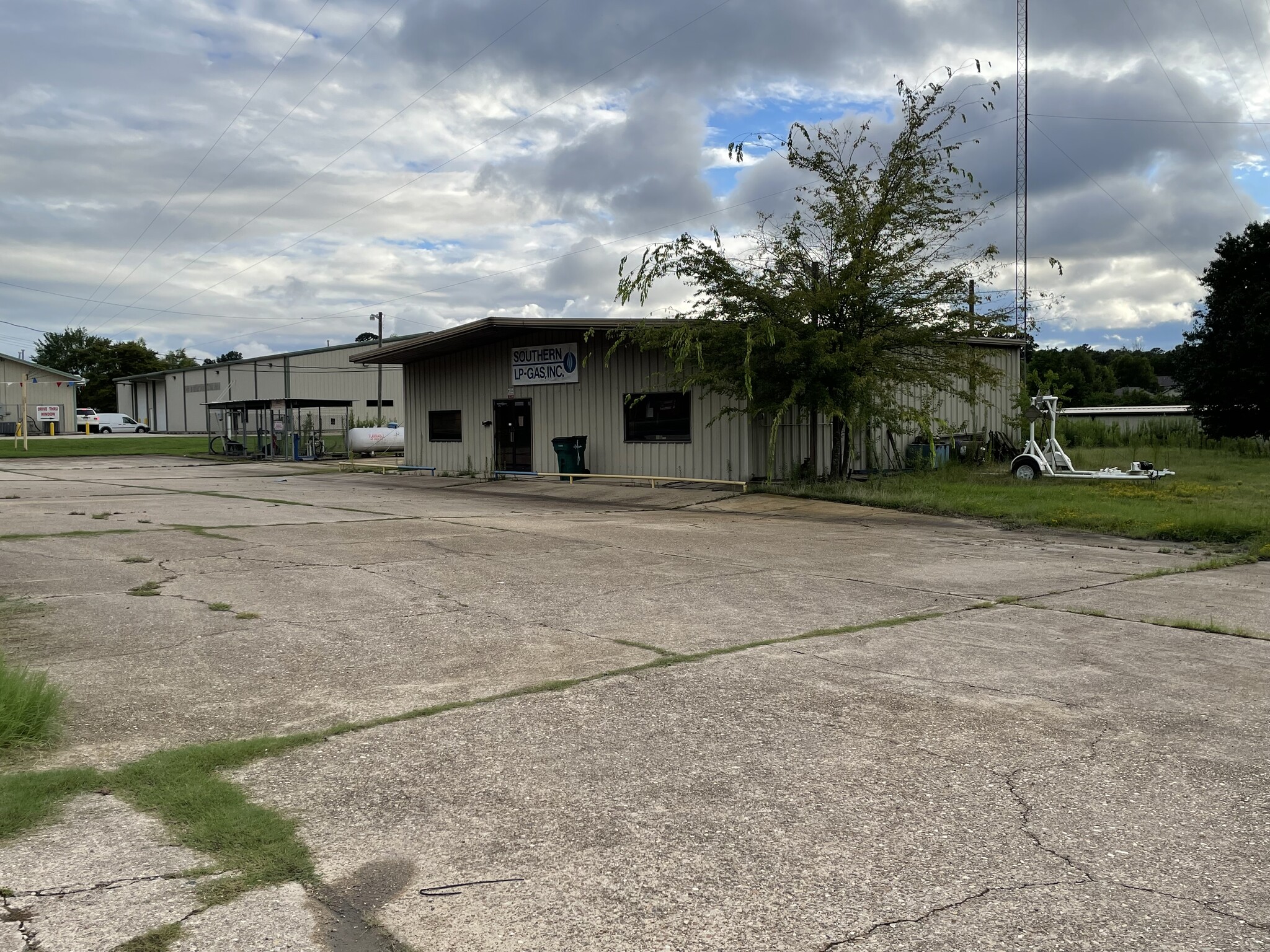 3216 N West Ave, El Dorado, AR for sale Primary Photo- Image 1 of 1