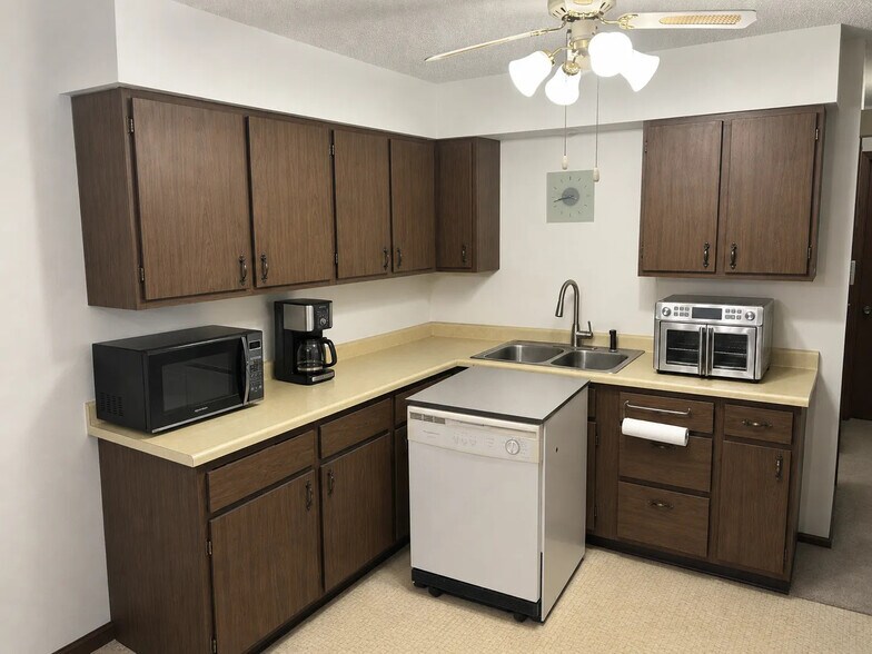 300 W 22nd St, Sioux Falls, SD à vendre - Photo intérieure - Image 3 de 7