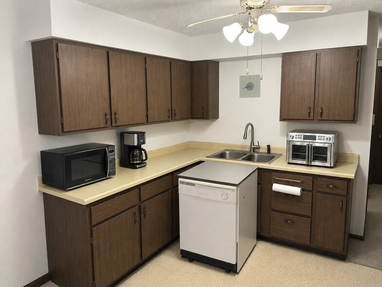 300 W 22nd St, Sioux Falls, SD à vendre - Photo intérieure - Image 3 de 7