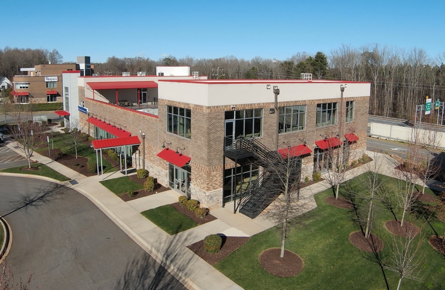 317 Alcove Rd, Mooresville, NC for lease - Building Photo - Image 1 of 9