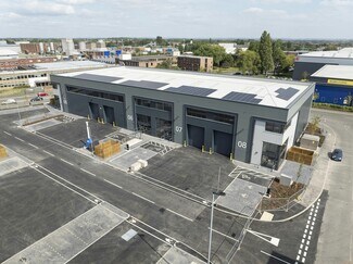 Plus de détails pour Bullfinch Close, Patchway - Industriel à louer