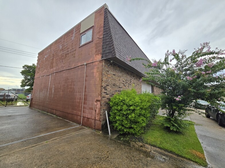 3001 Jean Lafitte Pky, Chalmette, LA for sale - Building Photo - Image 3 of 19