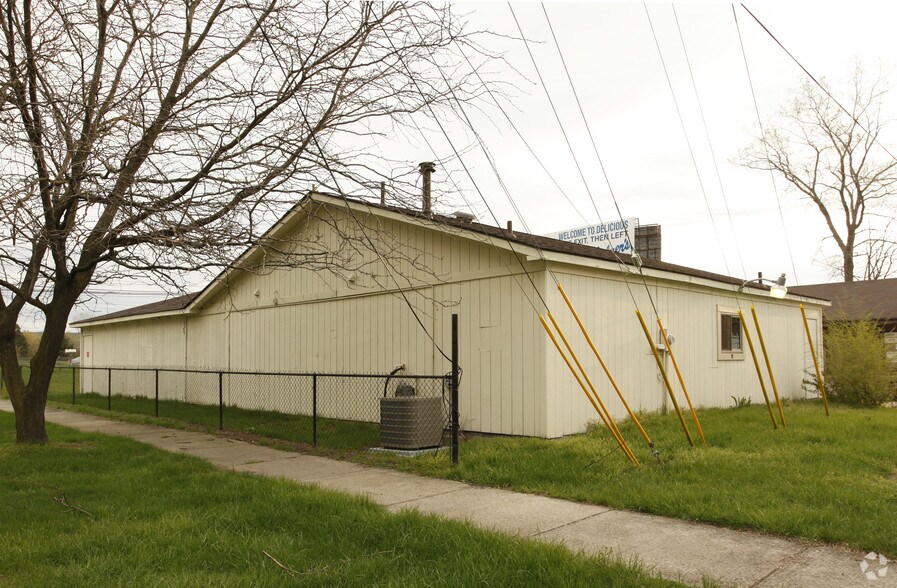 49371 S I-94 South Service Dr, Belleville, MI à louer - Photo du bâtiment - Image 2 de 2
