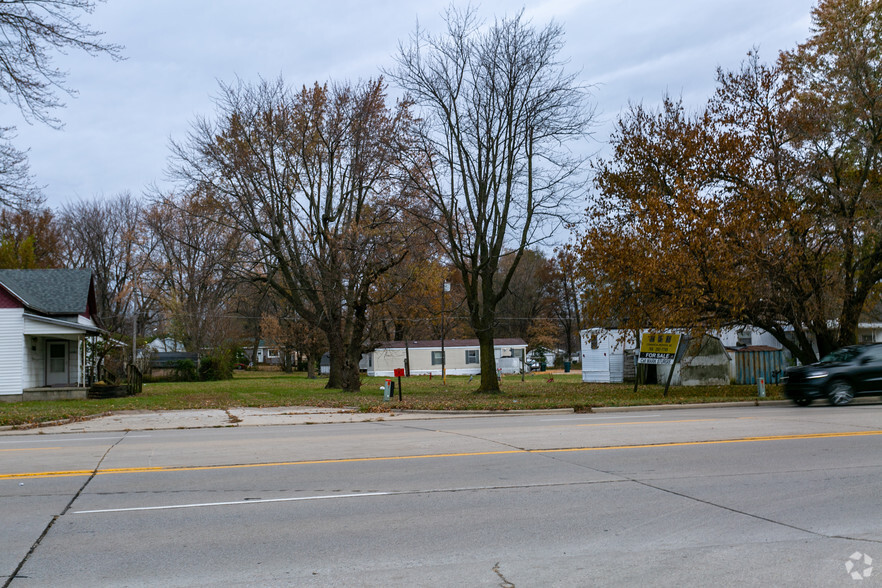 1500 E McGalliard Rd, Muncie, IN à vendre - Photo du bâtiment - Image 1 de 4