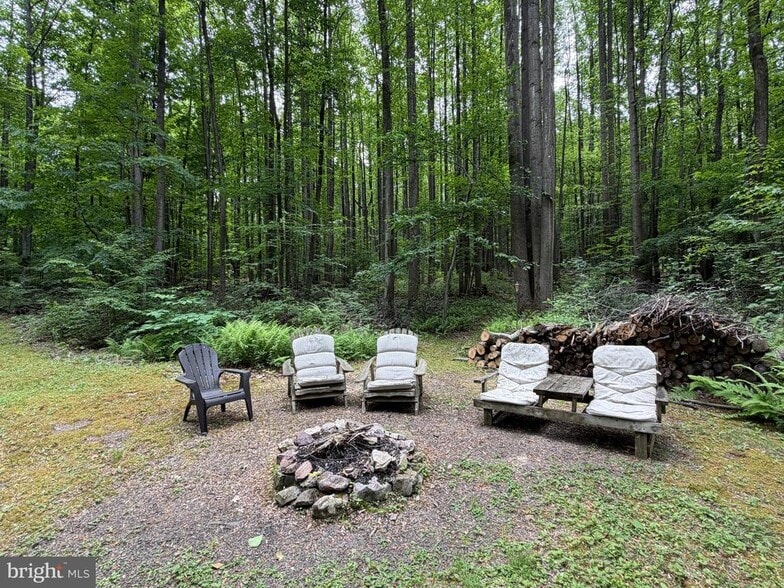 23360 Burns Valley Rd, Doylesburg, PA for sale - Building Photo - Image 3 of 19