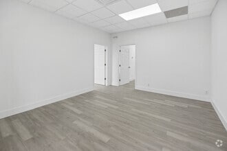 1440 N Nova Rd, Daytona Beach, FL for lease Interior Photo- Image 1 of 7
