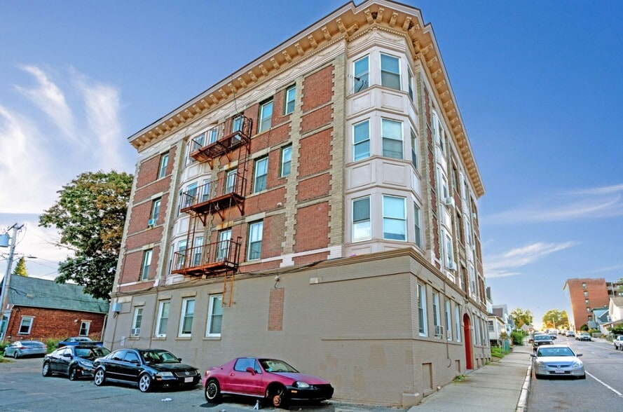 948 Dwight St, Holyoke, MA for sale - Building Photo - Image 3 of 9