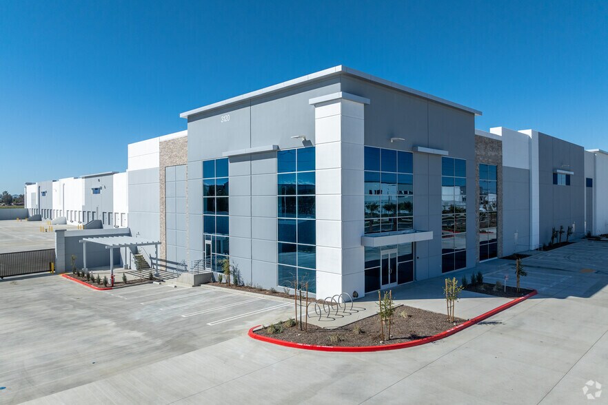 3120 Wilson Ave, Perris, CA à louer - Photo du bâtiment - Image 1 de 6
