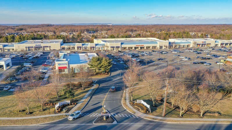 2101-2145 Rt 35, Holmdel, NJ à louer - Photo du bâtiment - Image 2 de 3