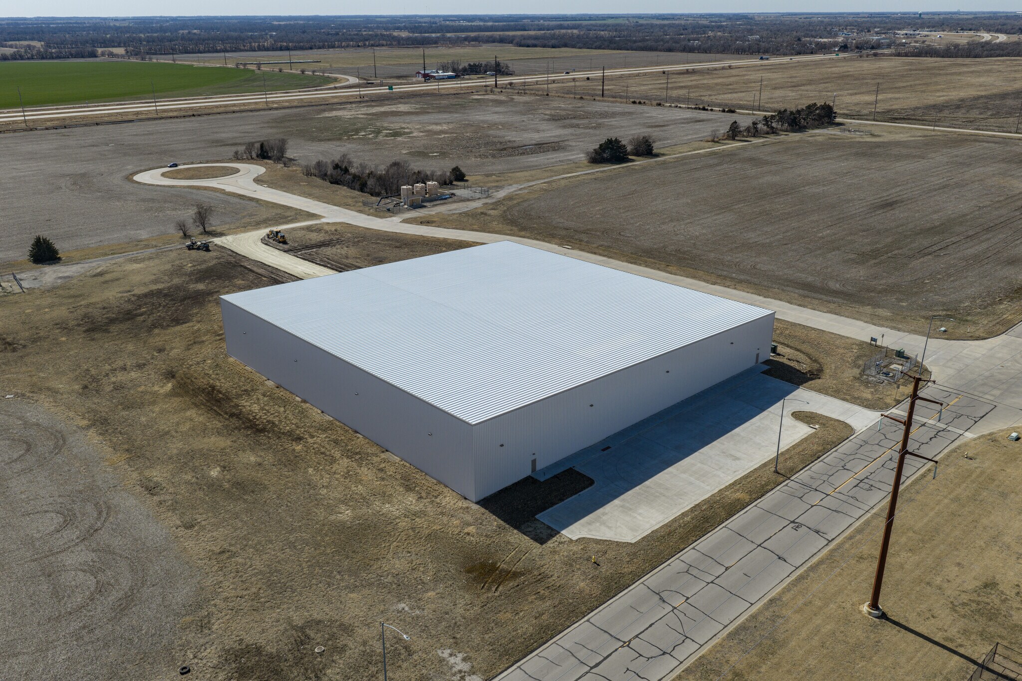 2901 Enterprise dr, Hutchinson, KS à vendre Photo principale- Image 1 de 3